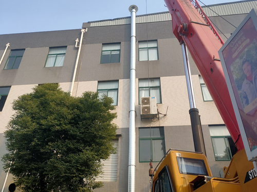 武漢艾特紙業(yè)產(chǎn)業(yè)園廢氣處理風(fēng)管環(huán)保設(shè)備安裝現(xiàn)場(chǎng)