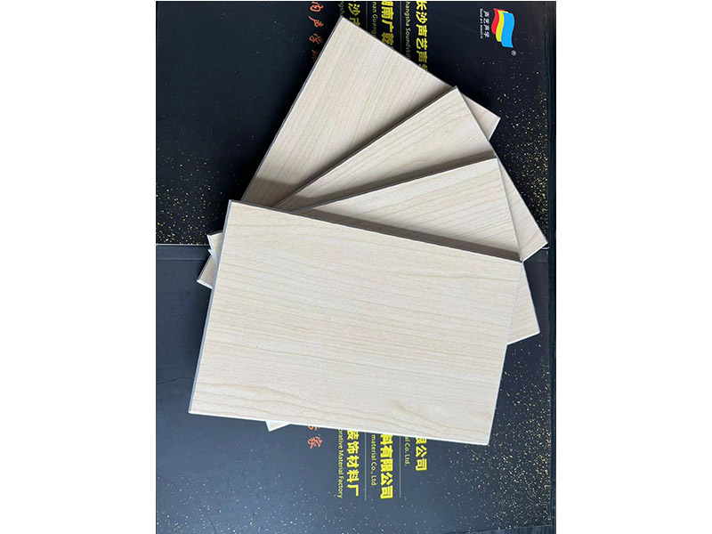 酒店廚房不銹鋼油煙罩，廚房不銹鋼工作臺(tái)案例