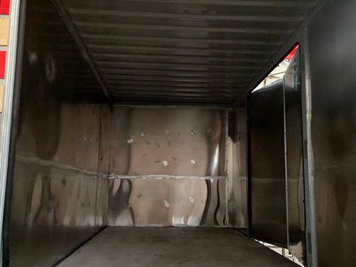 貨車不銹鋼板包車現(xiàn)場