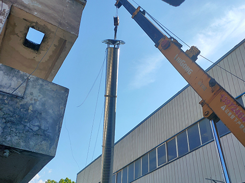 廢氣處理管道安裝現(xiàn)場