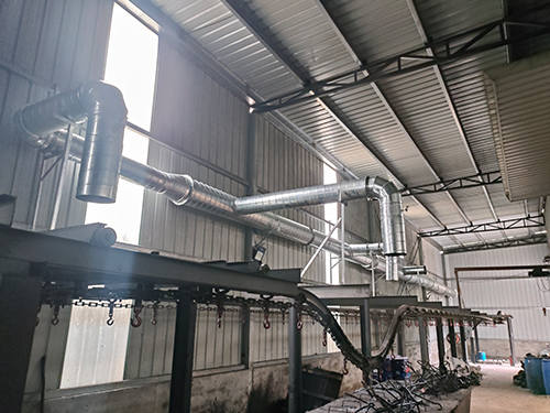 涂裝線水性油漆廢氣處理管道安裝施工現(xiàn)場