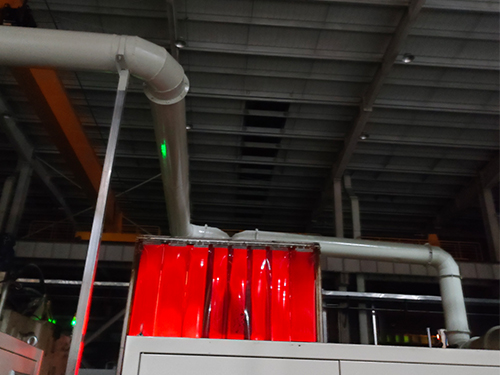 工業(yè)除塵管道安裝施工現(xiàn)場